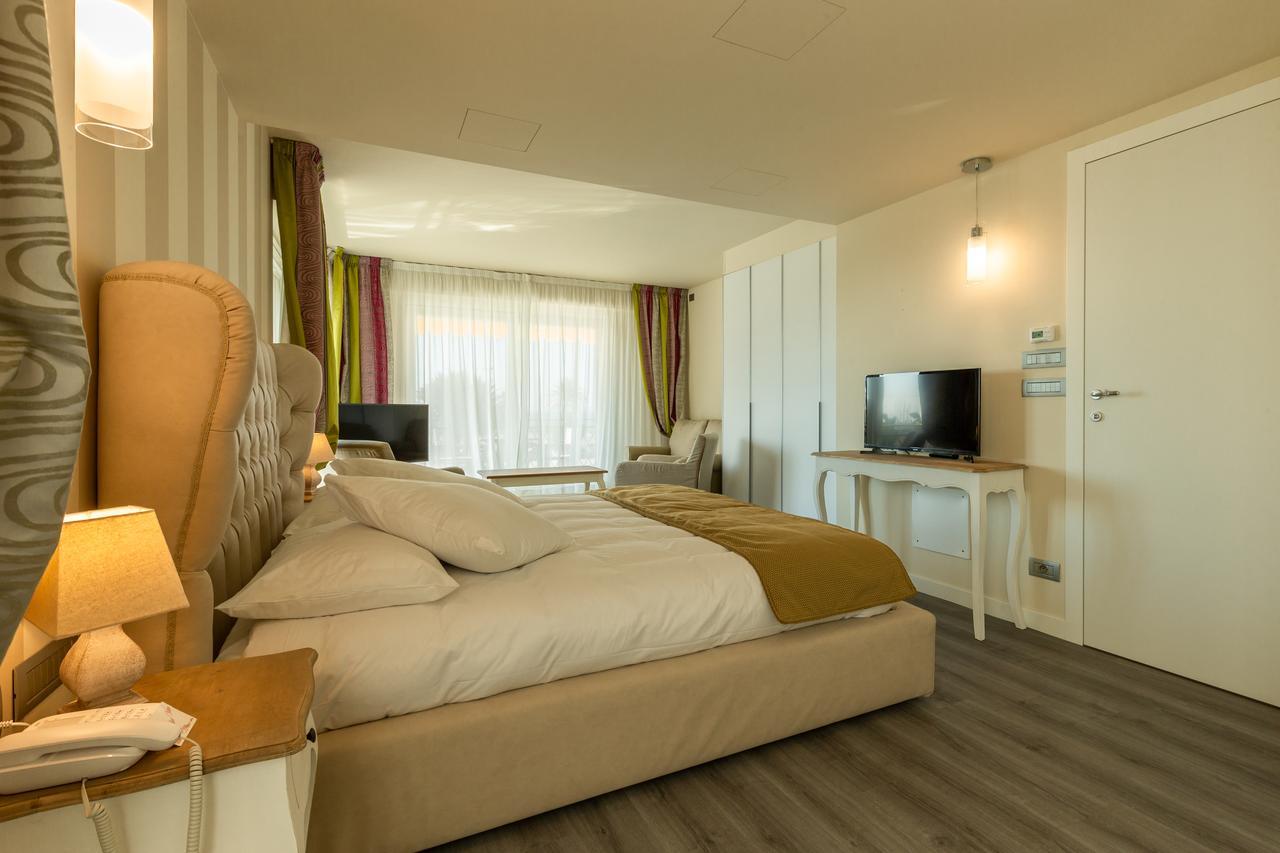 La Dolce Vita Hotel Menton Eksteriør billede