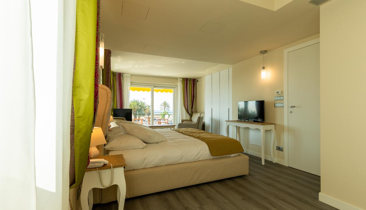 La Dolce Vita Hotel Menton Eksteriør billede